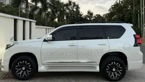 Toyota Land Cruiser Prado 2016 White