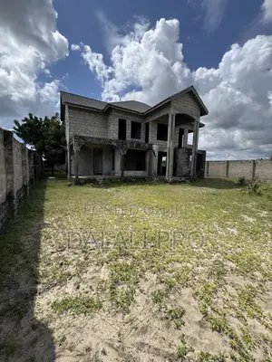 5bdrm Mansion in Kigamboni for sale