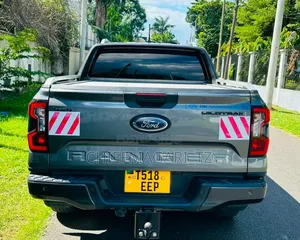 Ford Ranger Wildtrak 2023 Gray