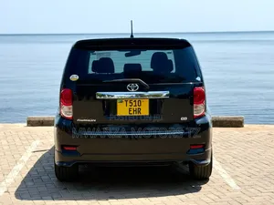 Toyota Corolla Rumion 2007 Black