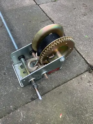 Winch / Manual / Gear Winch 600lbs