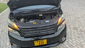 Toyota Alphard 2.4 Hybrid AWD 2010 Black