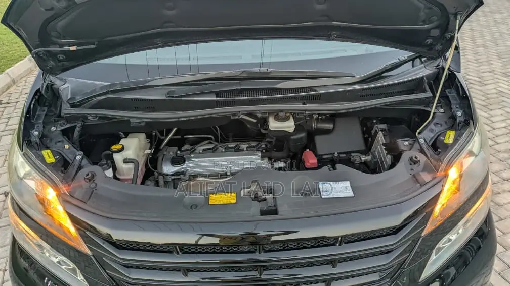 Toyota Alphard 2.4 Hybrid AWD 2010 Black