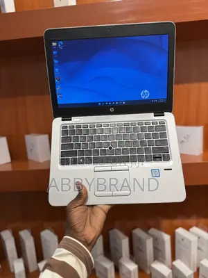 Laptop HP EliteBook 820 G3 8GB Intel Core i5 HDD 500GB