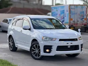 Mitsubishi Outlander 2011 White