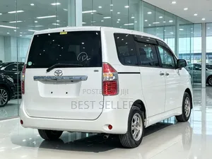 Toyota Noah 2009 White