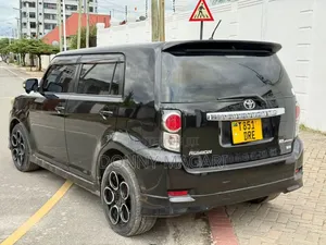 Toyota Corolla Rumion 2010 Black
