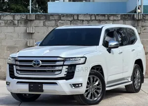 Toyota Land Cruiser 2024 White