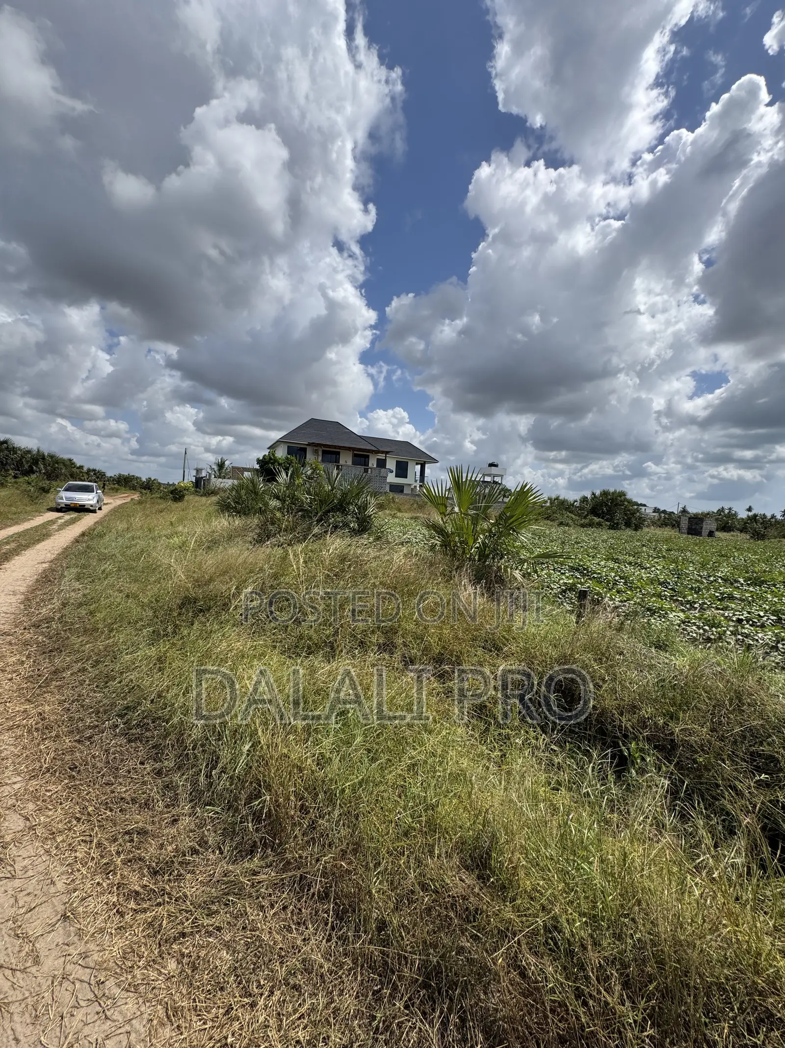 Kiwanja Kinauzwa Gezaulole Kigamboni