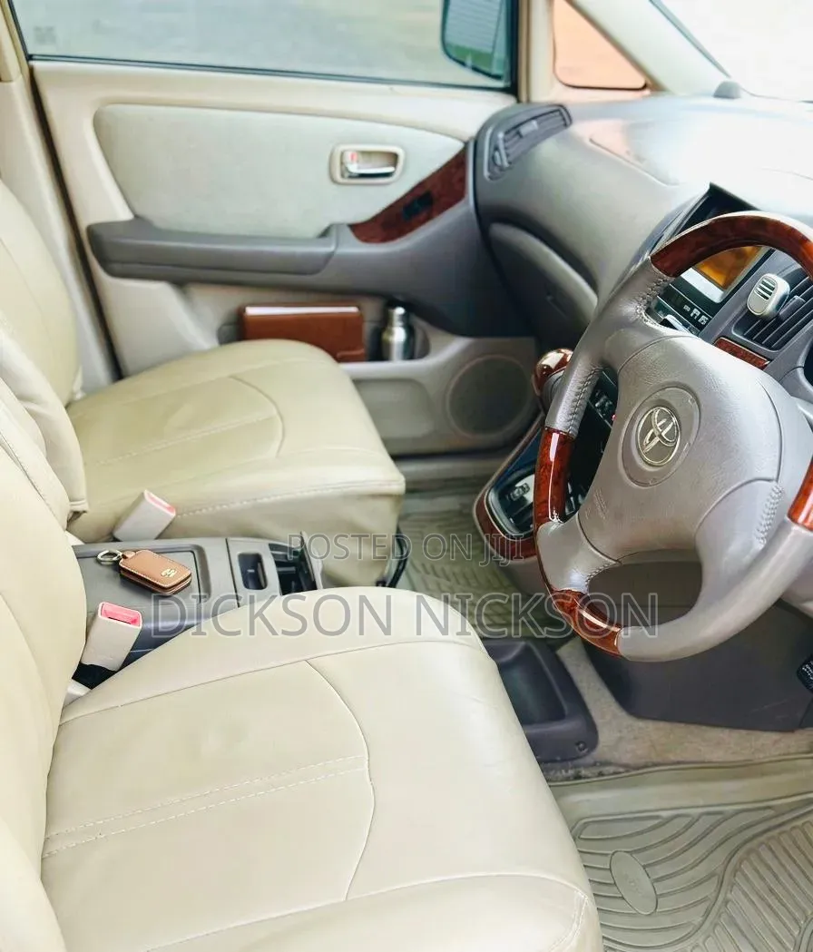 Toyota Harrier 2002 White
