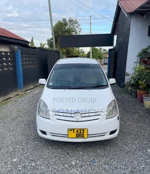 Toyota Corolla Spacio 2005 Pearl