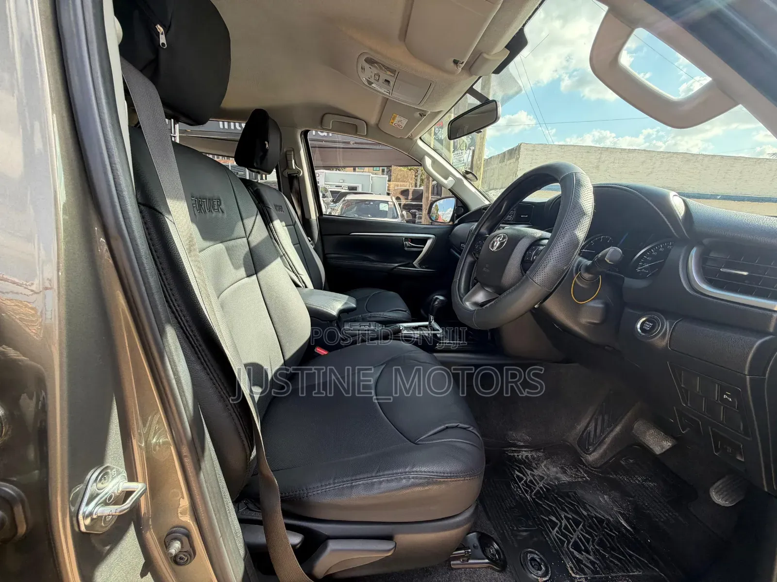 Toyota Fortuner 2023 Gray