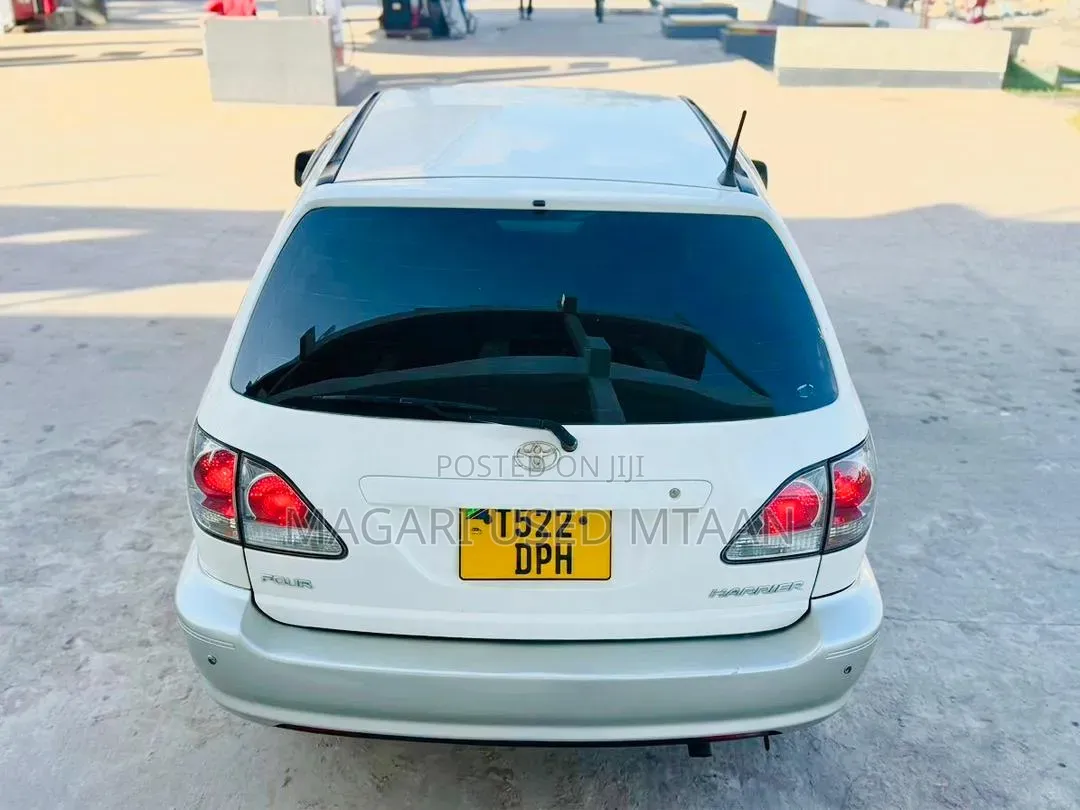 Toyota Harrier 2002 Pearl