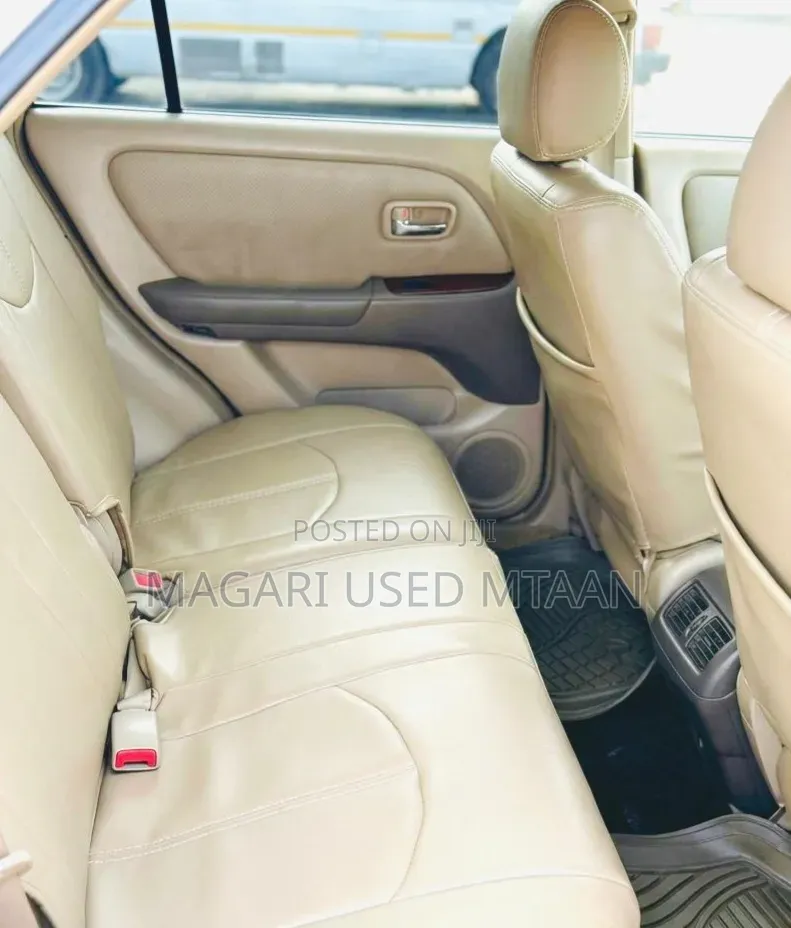 Toyota Harrier 2002 Pearl