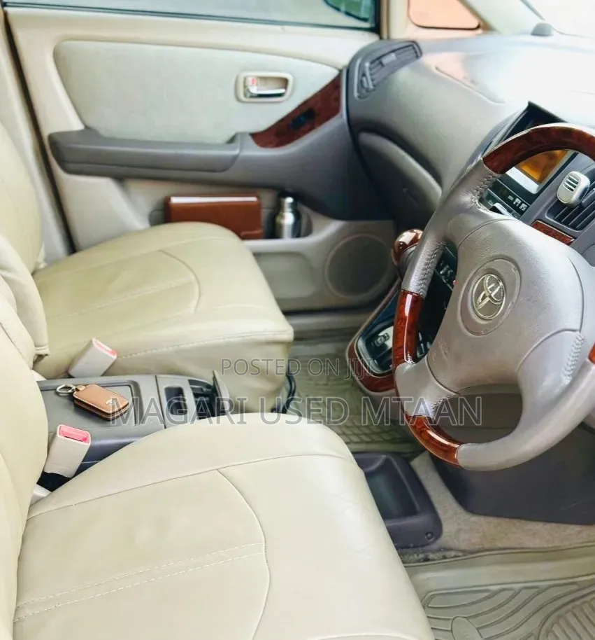Toyota Harrier 2002 Pearl