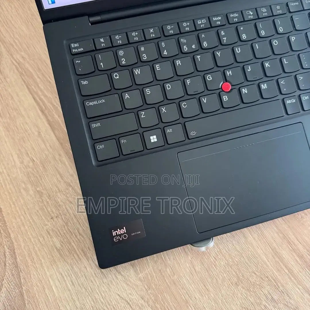 New Laptop Lenovo ThinkPad X1 Carbon 32GB Intel Core Ultra 7 SSD 512GB