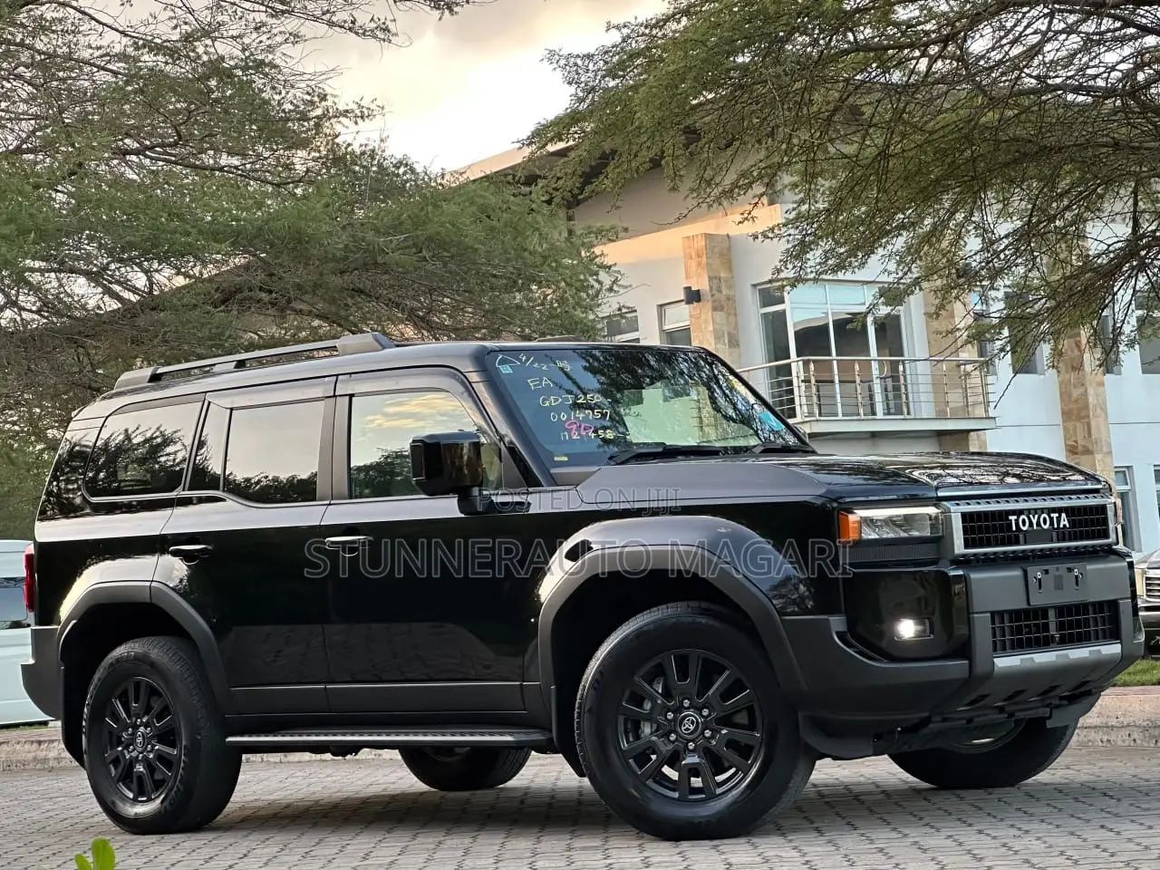 Toyota Land Cruiser Prado 2024 Black