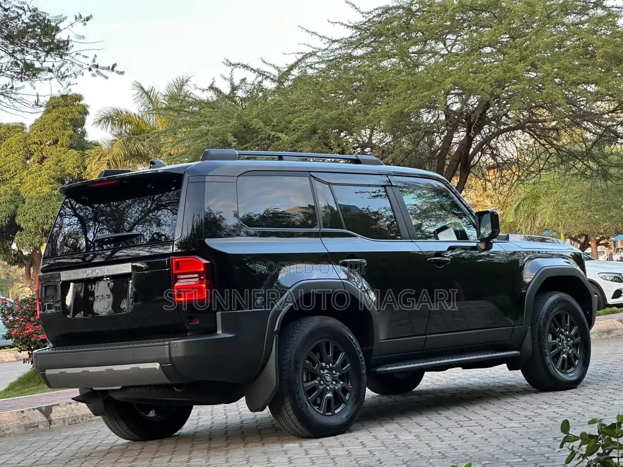 Toyota Land Cruiser Prado 2024 Black