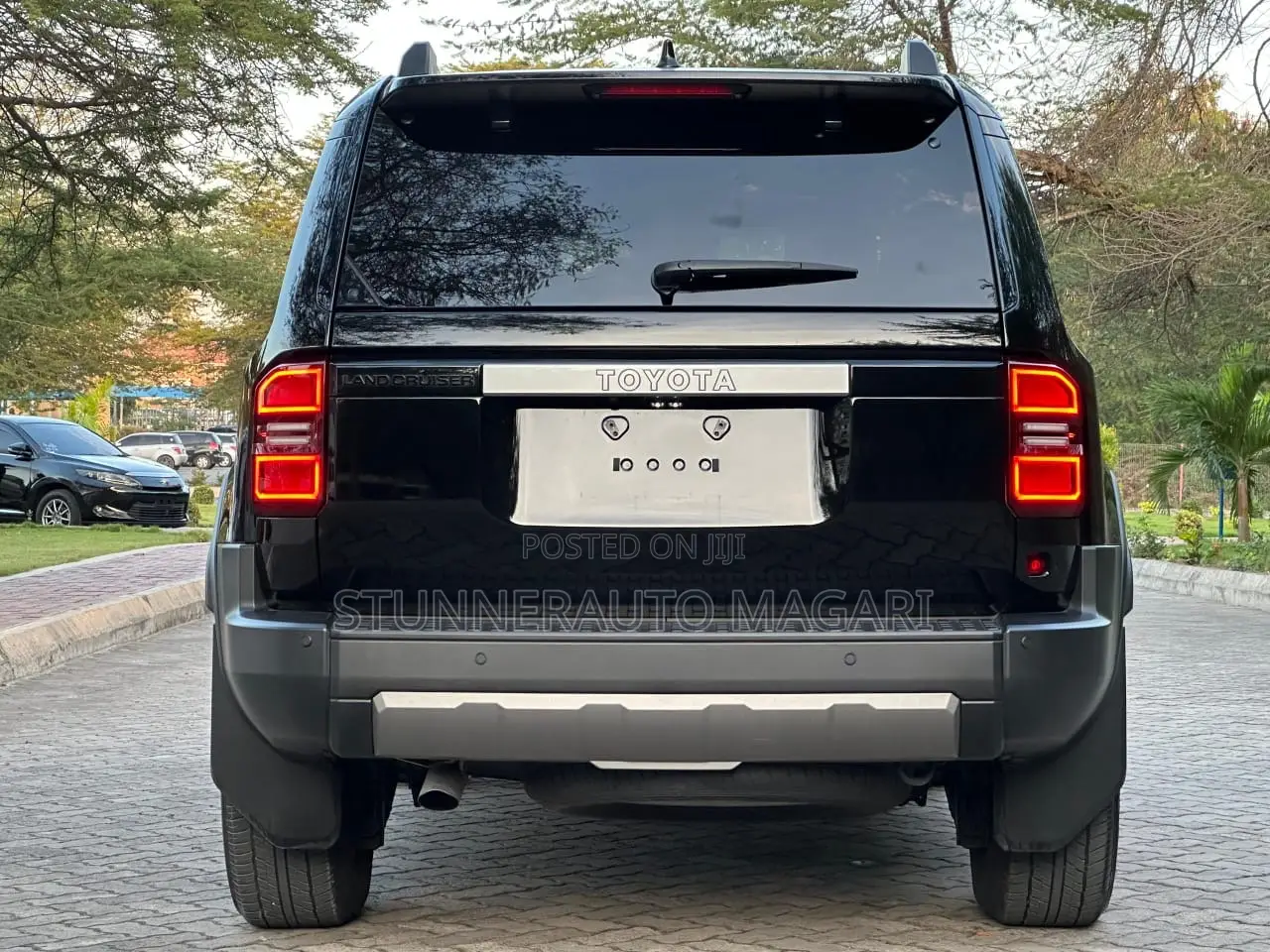 Toyota Land Cruiser Prado 2024 Black