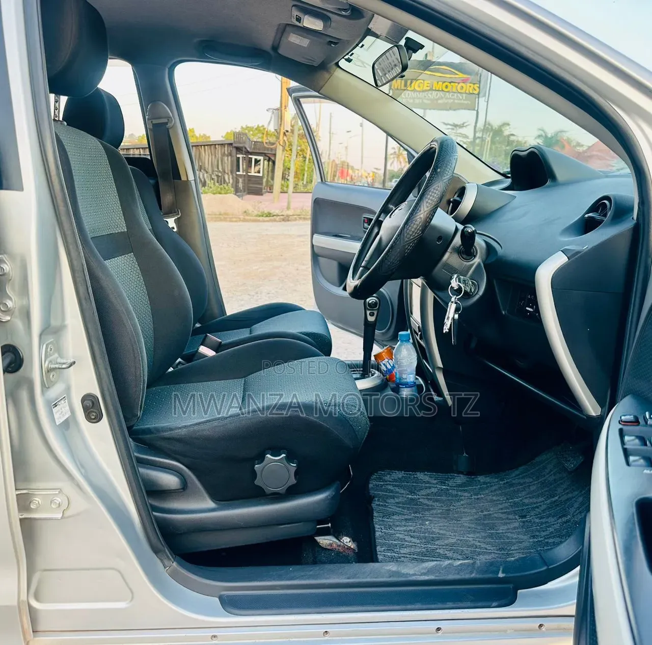 Toyota IST 2005 Silver