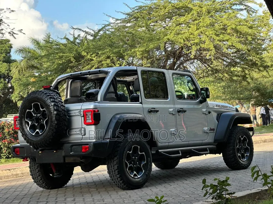 Jeep Wrangler 2024 Gray