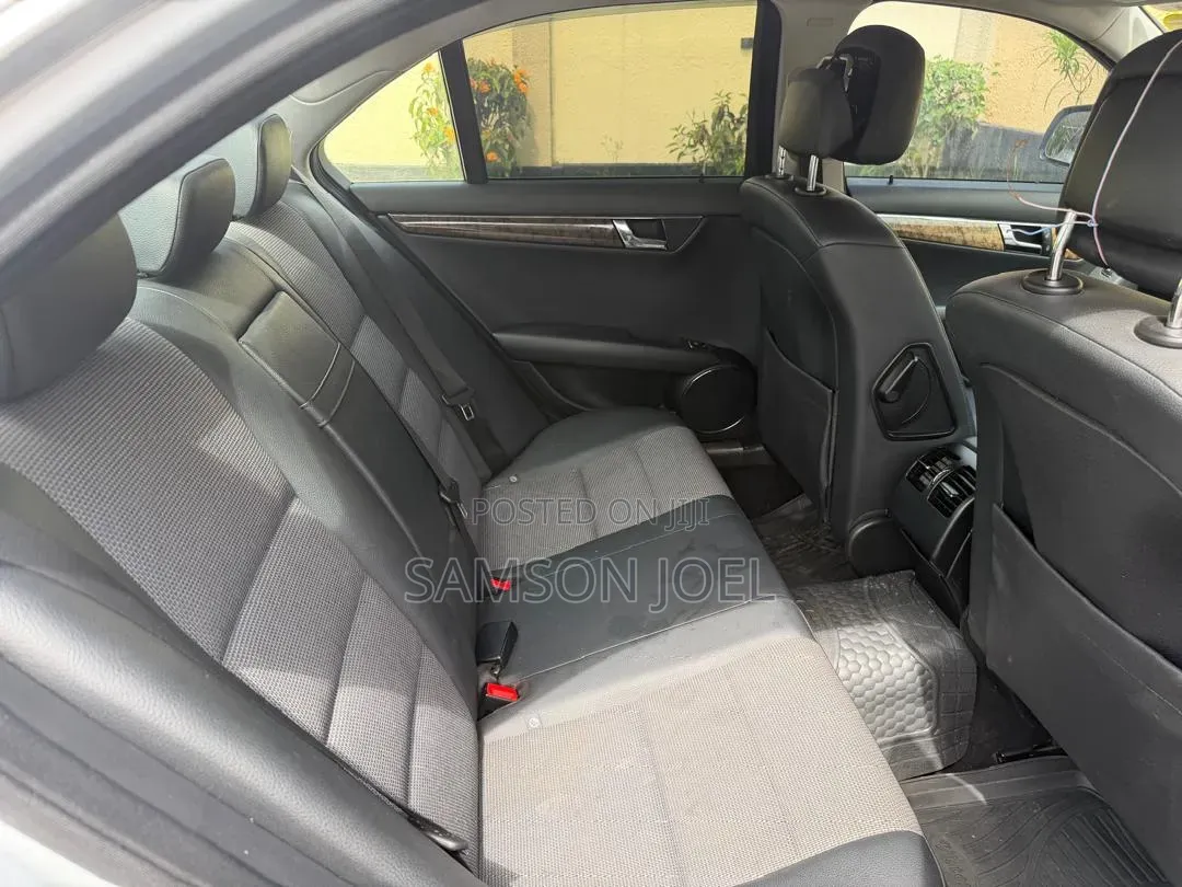 Mercedes-Benz C-Class 2009 Silver
