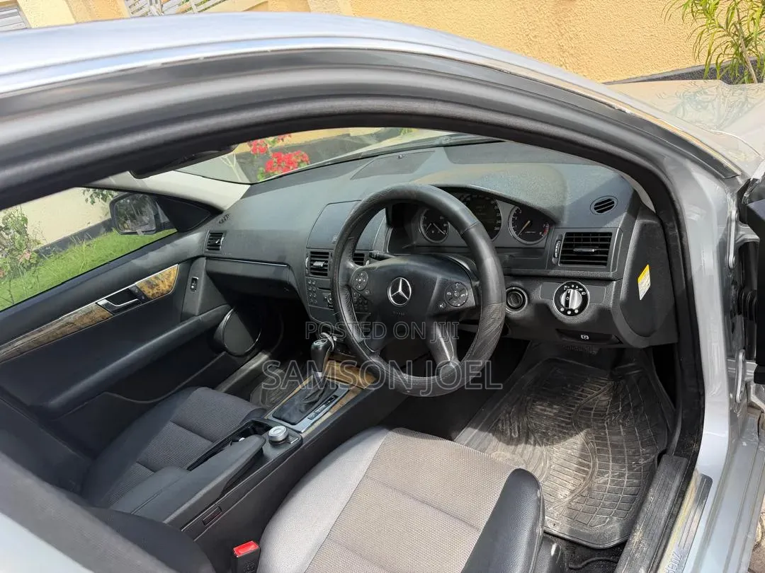 Mercedes-Benz C-Class 2009 Silver