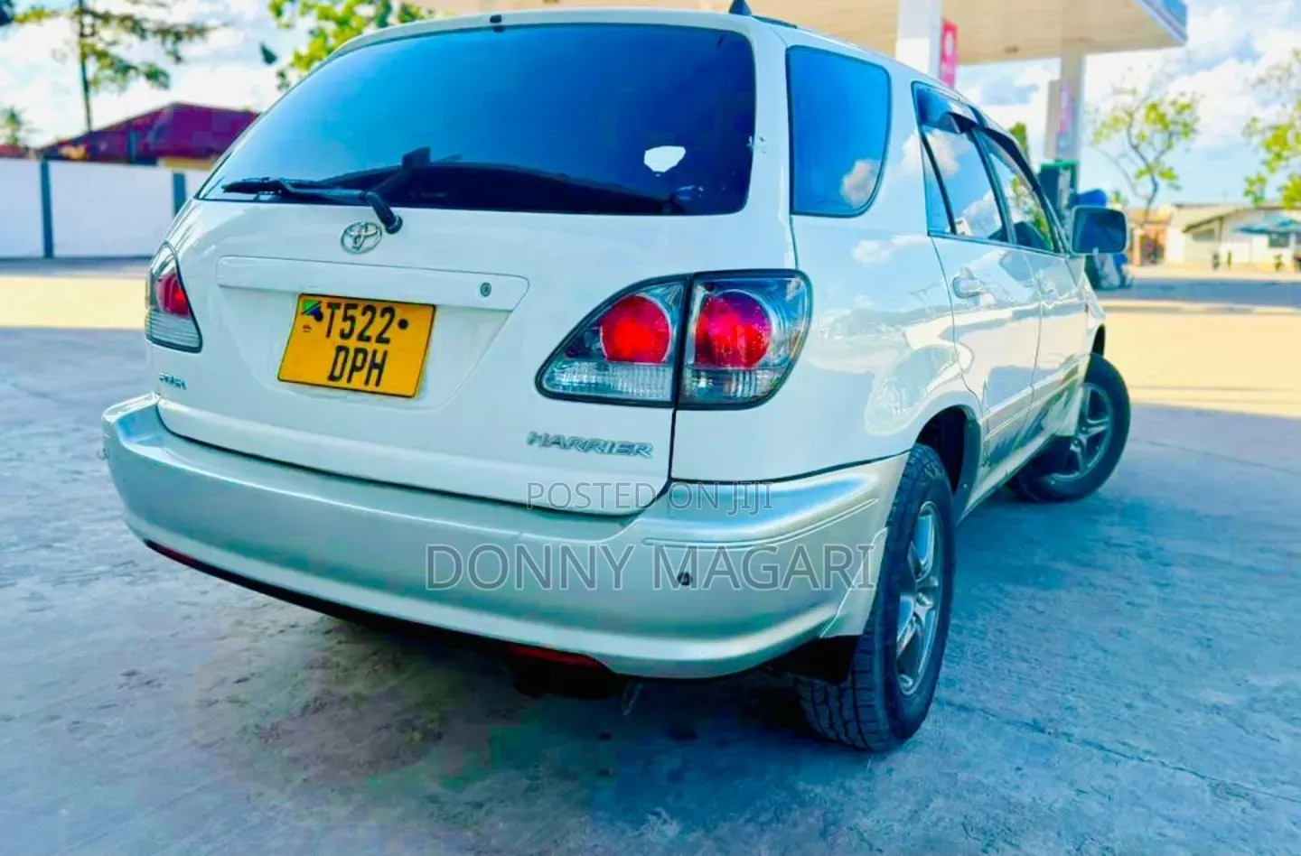 Toyota Harrier 2002 White