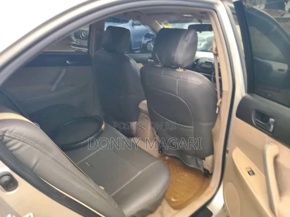 Toyota Premio 2006 Silver