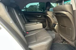 Toyota Crown 2009 White