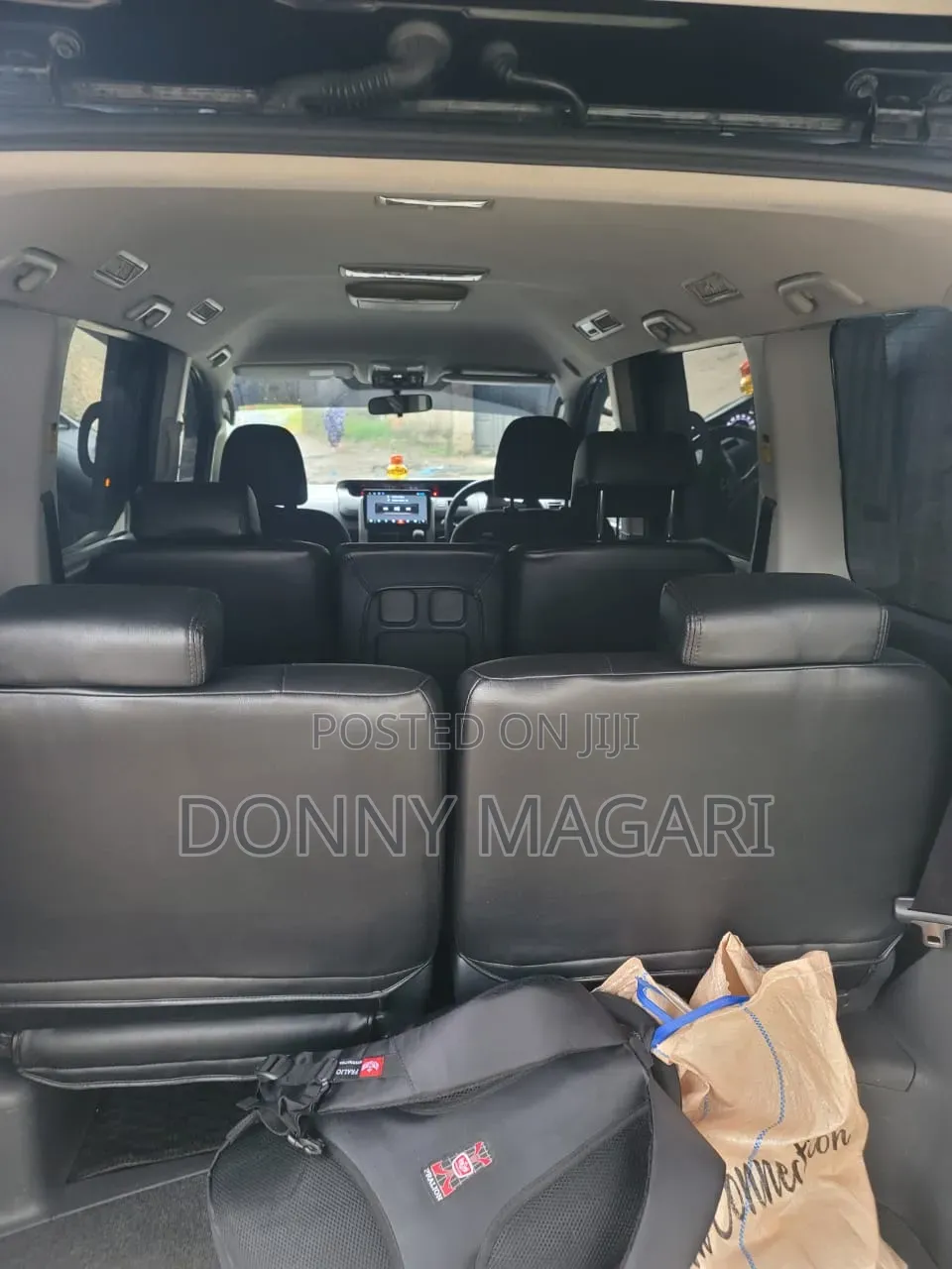 Toyota Noah 2010 Black