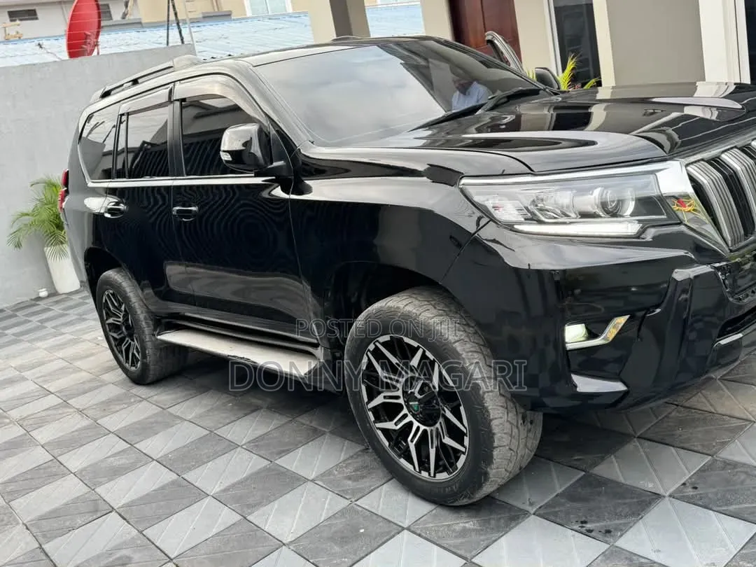 Toyota Land Cruiser Prado 2020 Black