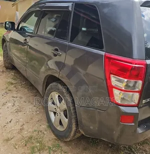 Suzuki Escudo 2008 Gray