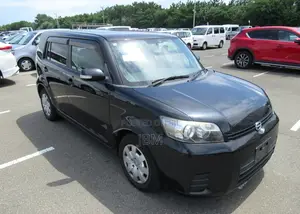 Toyota Corolla Rumion Hatchback 1.5 FWD 2009 Black