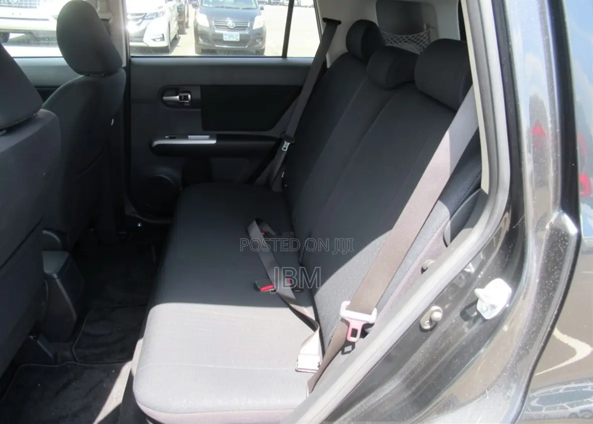 Toyota Corolla Rumion Hatchback 1.5 FWD 2009 Black