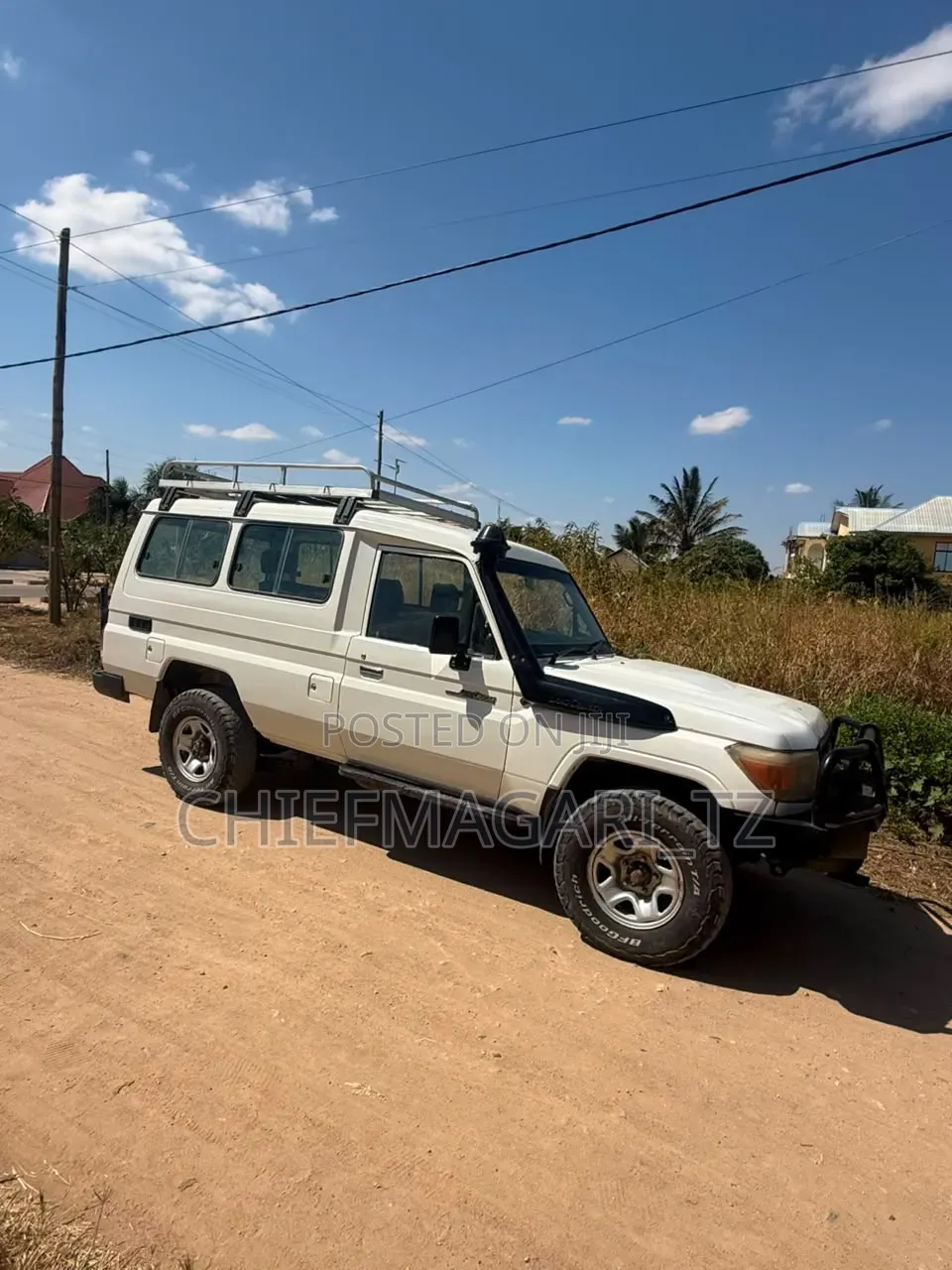 Toyota Land Cruiser 2010 White