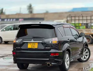 Mitsubishi Outlander 2010 Black