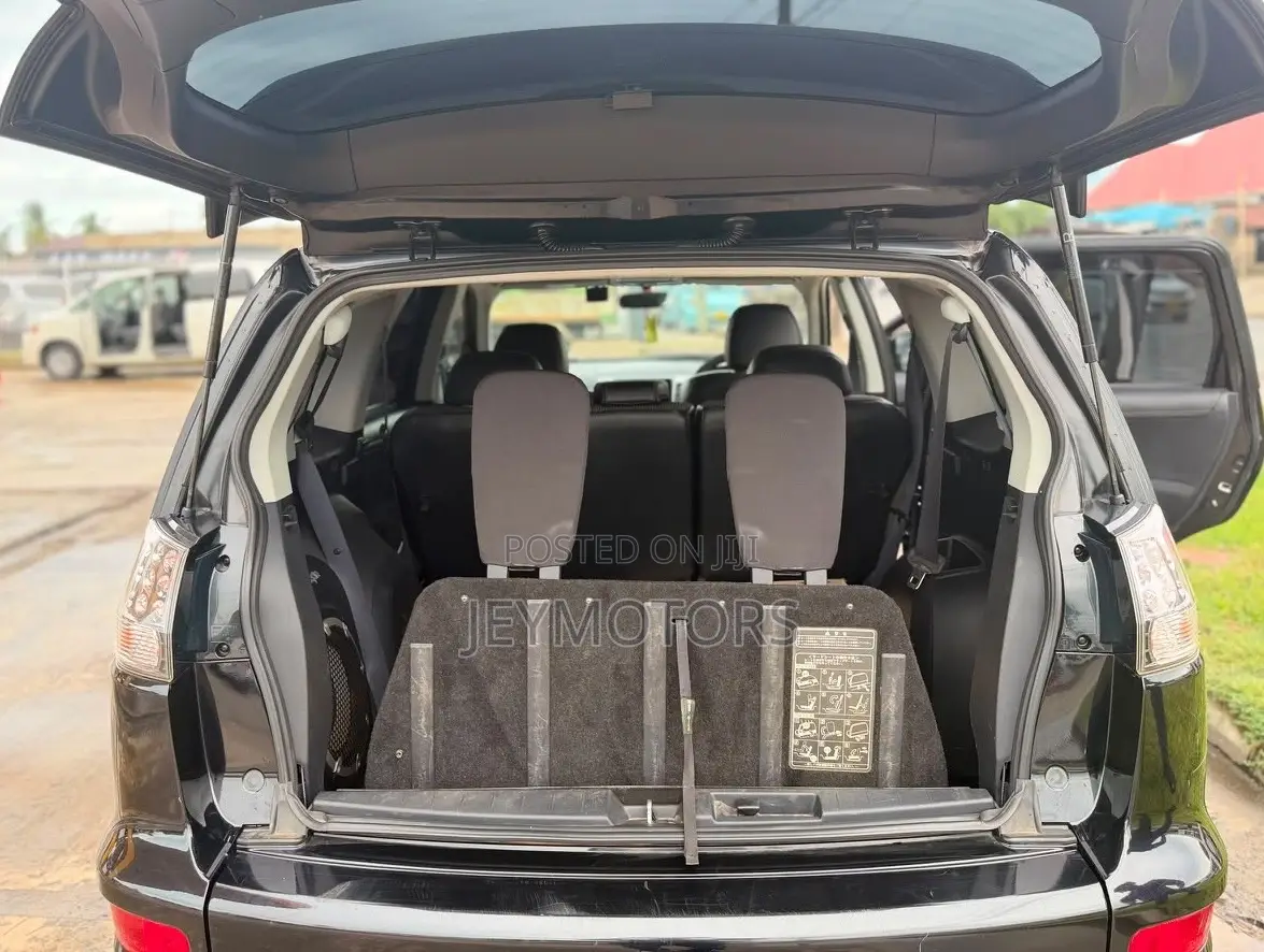 Mitsubishi Outlander 2010 Black