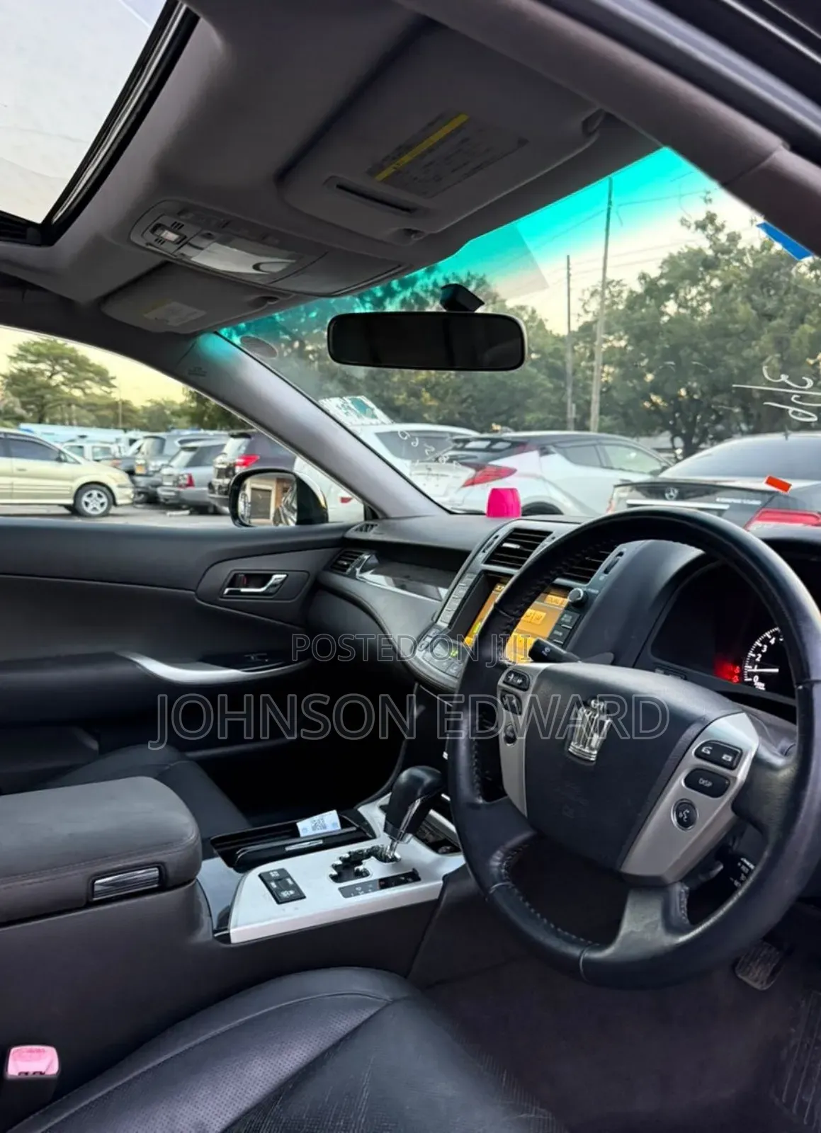 Toyota Crown 2011 Black