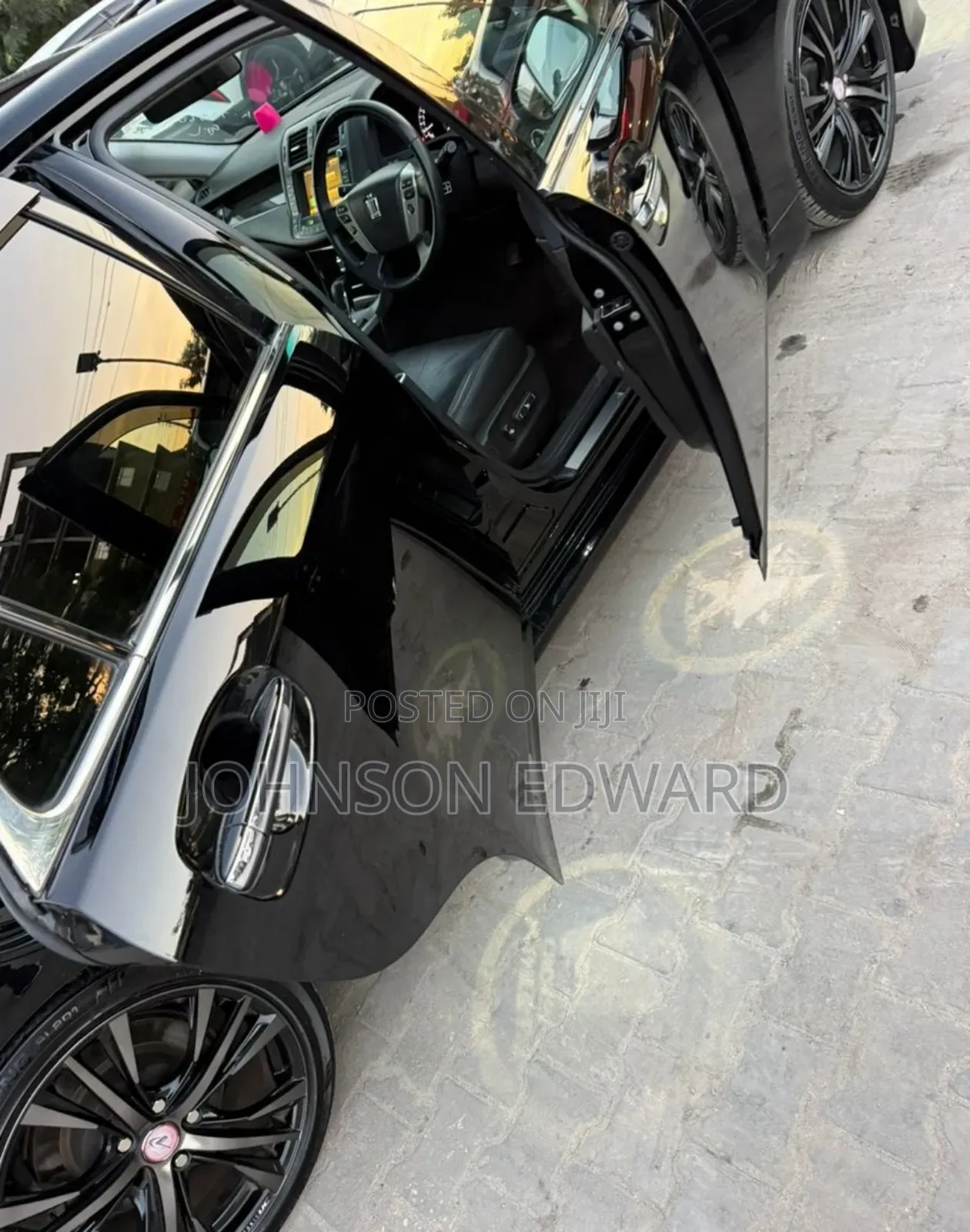 Toyota Crown 2011 Black