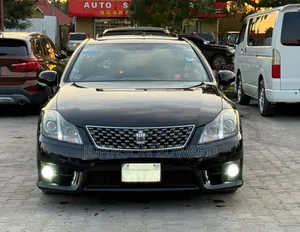 Toyota Crown 2011 Black