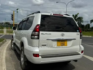 Toyota Land Cruiser Prado 2007 White