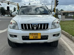 Toyota Land Cruiser Prado 2007 White