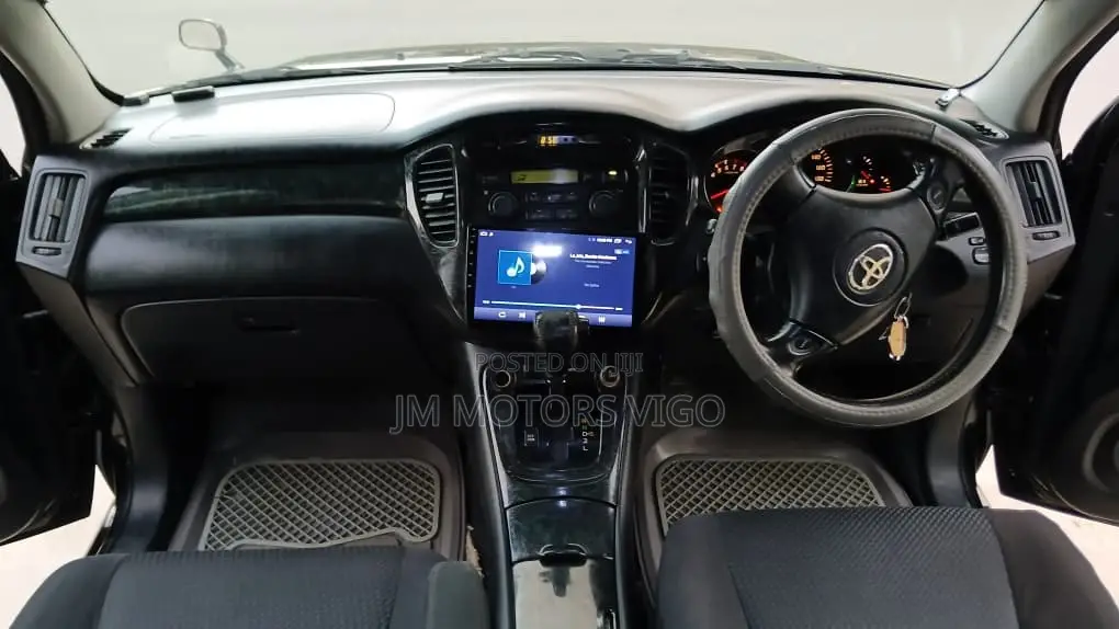 Toyota Kluger 2005 Black