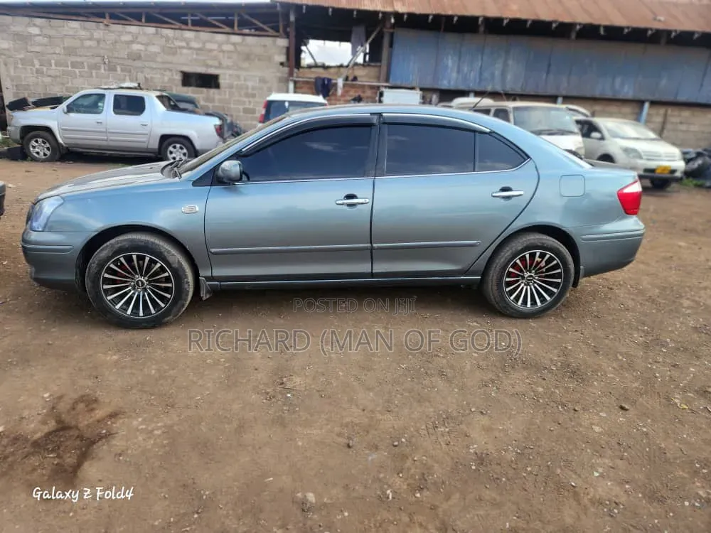 Toyota Premio 2005 Green