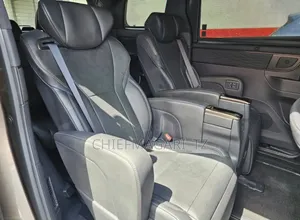 Toyota Alphard 2024 Beige