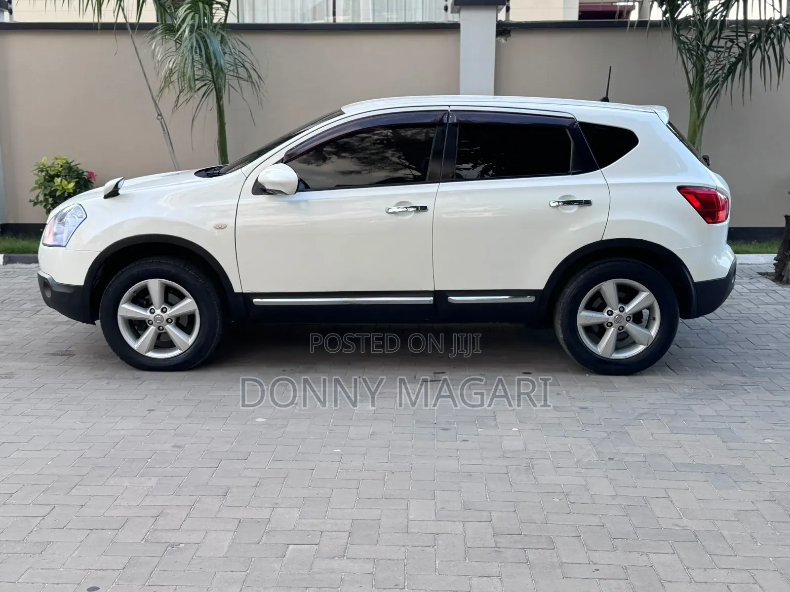 Nissan Dualis 2011 White