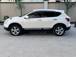 Nissan Dualis 2011 White