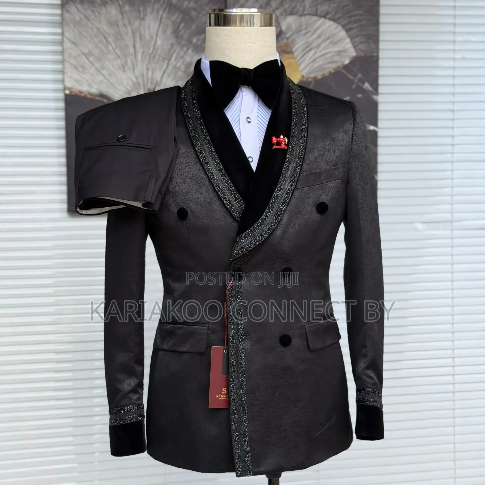 St. Oscar Double-Breasted Tuxedo
