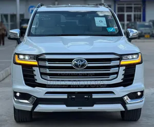 New Toyota Land Cruiser 2025 White
